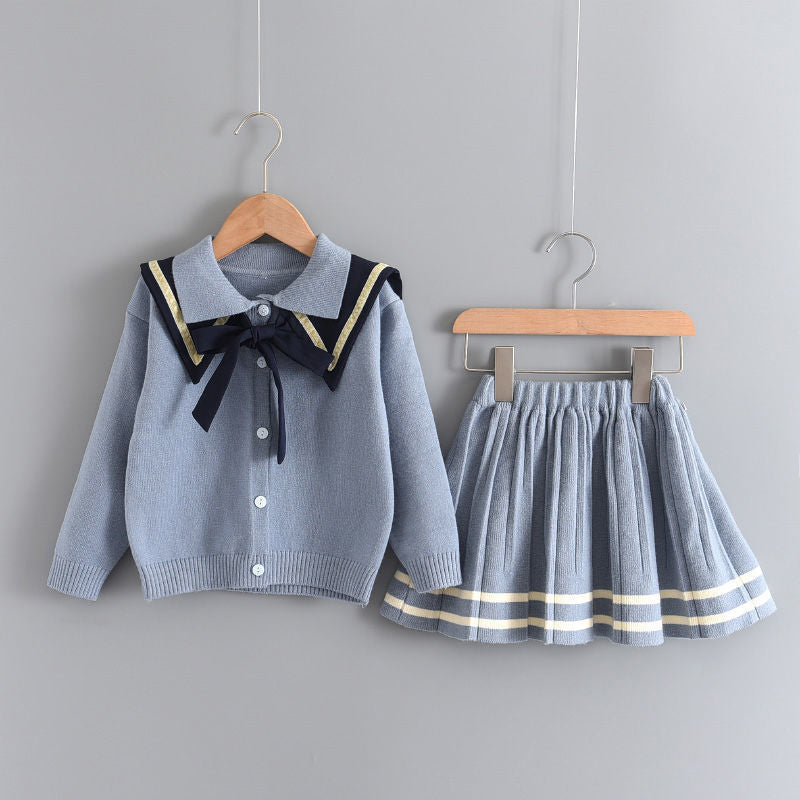 Ensemble deux pièces style western pour fille : cardigan, pull et jupe tricotés